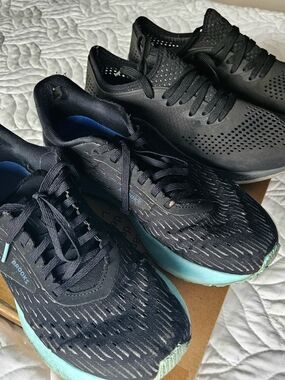 Brooks Men's Running Shoes And Crocs Lite